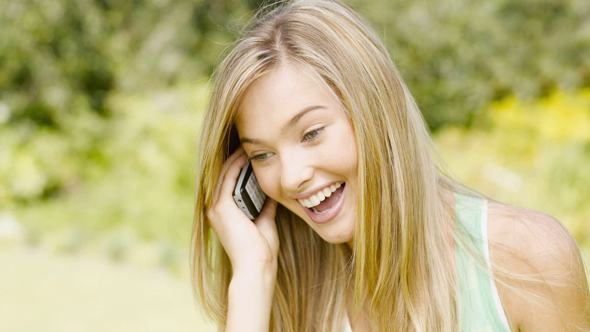 А вот для беседы с чрезмерно разговорчивым человеком рекомендуются закрытые вопросы