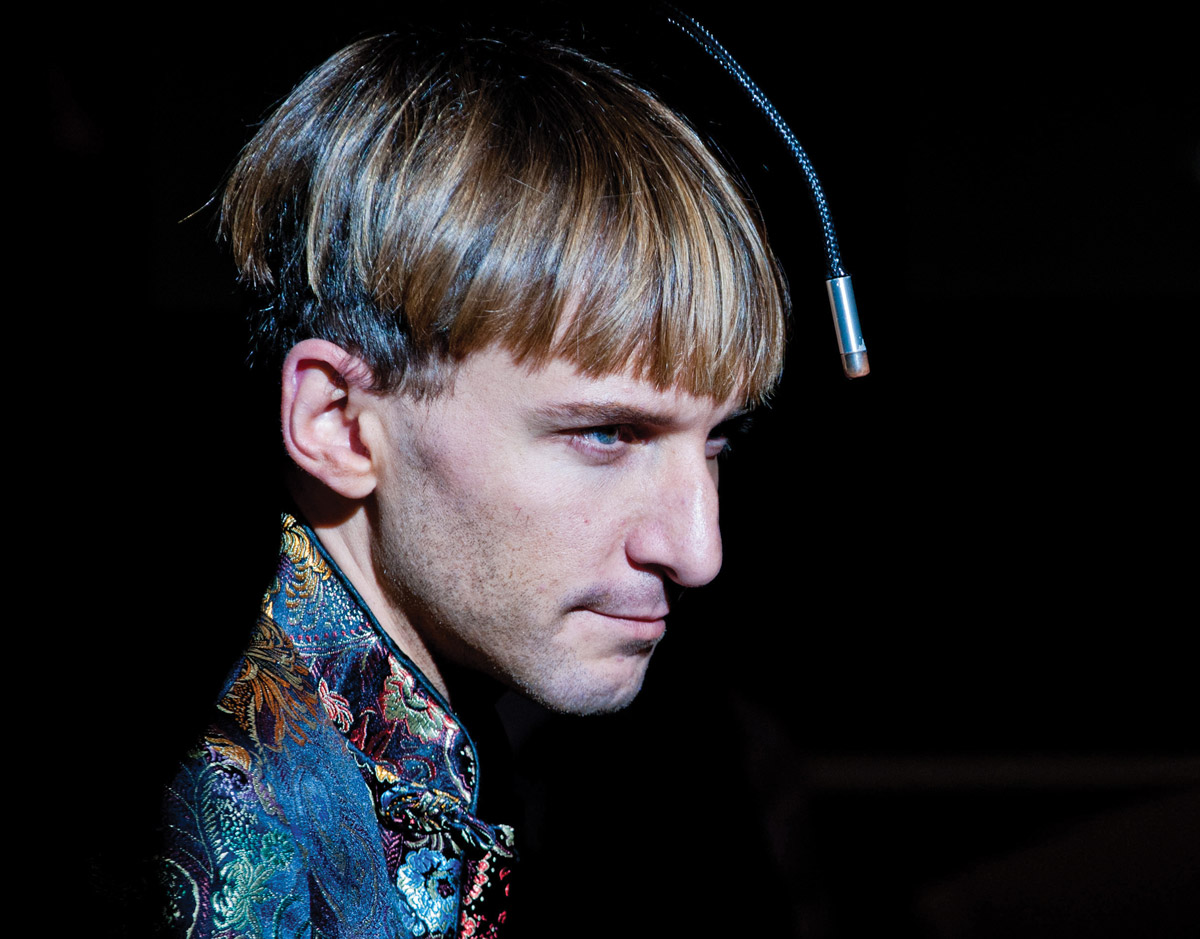 Разработчик киберпротезов и имплантатов